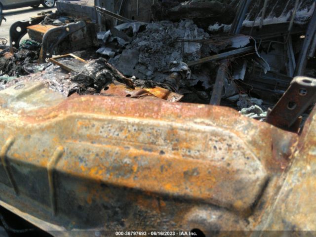 5TFLA5DB4NX056637 Toyota Tundra Sr5