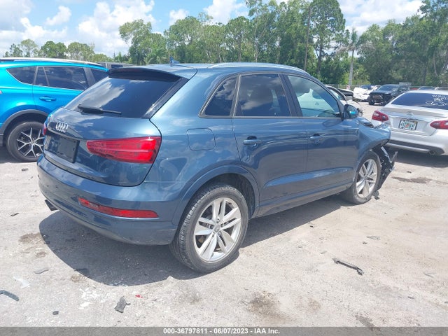 WA1BCCFS6HR005229 Audi Q3 PREMIUM