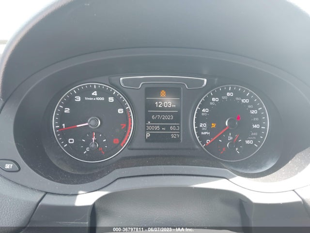 WA1BCCFS6HR005229 Audi Q3 PREMIUM