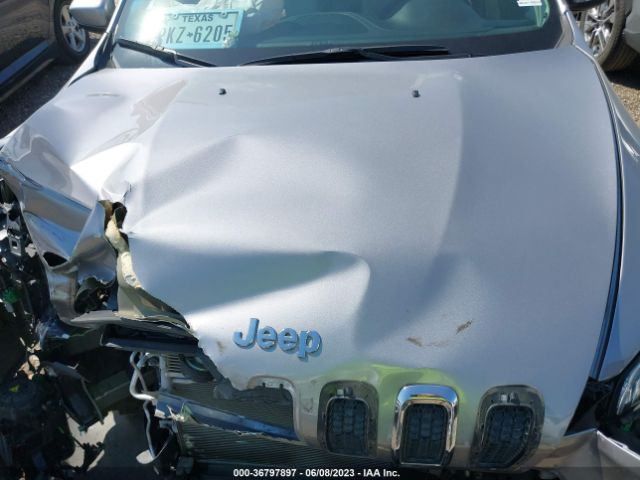 1C4PJLCB7JD540448 Jeep Cherokee Latitude