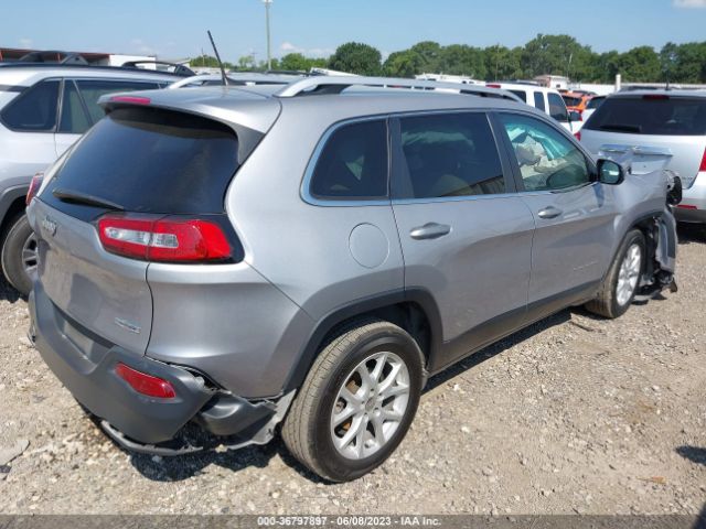 1C4PJLCB7JD540448 Jeep Cherokee Latitude