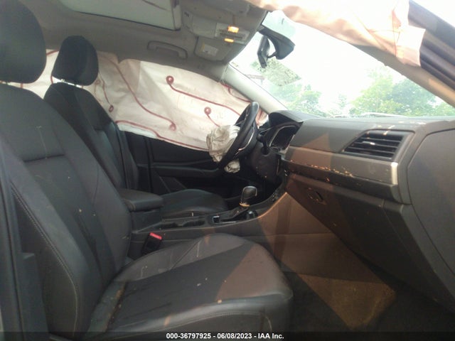 3VWCB7BUXKM237575 Volkswagen Jetta S/se/r-line