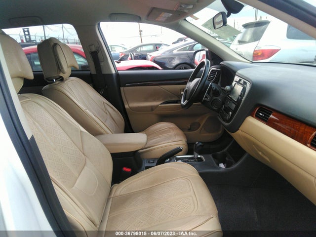 JA4JZ4AX7EZ005156 Mitsubishi OUTLANDER GT