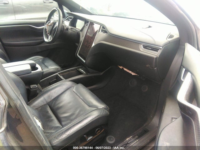 5YJXCAE2XGF019821 Tesla Model X 70d/90d/75d/60d