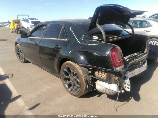 2C3CCAAG3KH555985 Chrysler 300 Touring