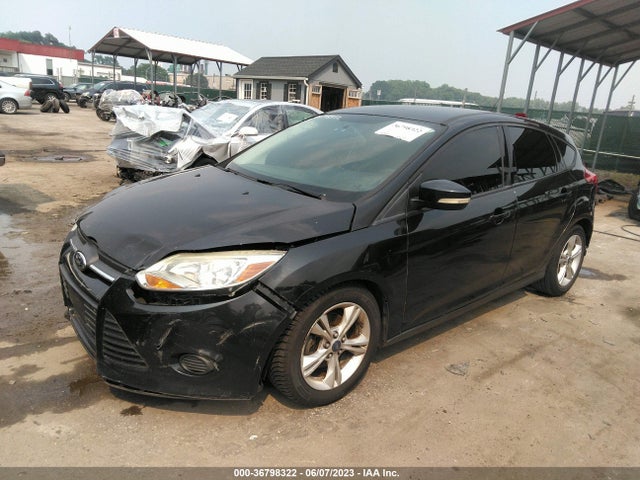 Ford FOCUS SE 2014 1FADP3K26EL369969 Image 2