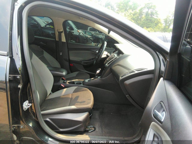 Ford FOCUS SE 2014 1FADP3K26EL369969 Image 5