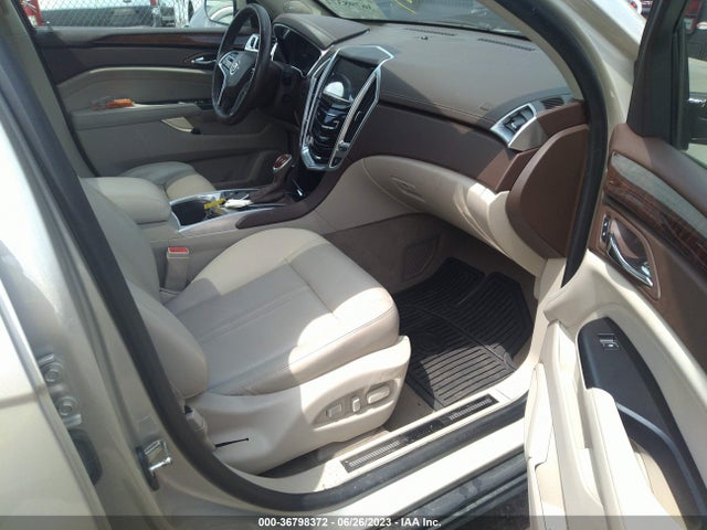 3GYFNEE34FS600477 Cadillac Srx Luxury Collection