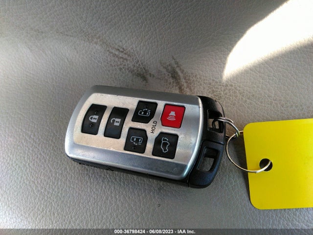 2013 TOYOTA SIENNA XLE AAS/XLE/LTD VIN: 5TDYK3DC7DS397261