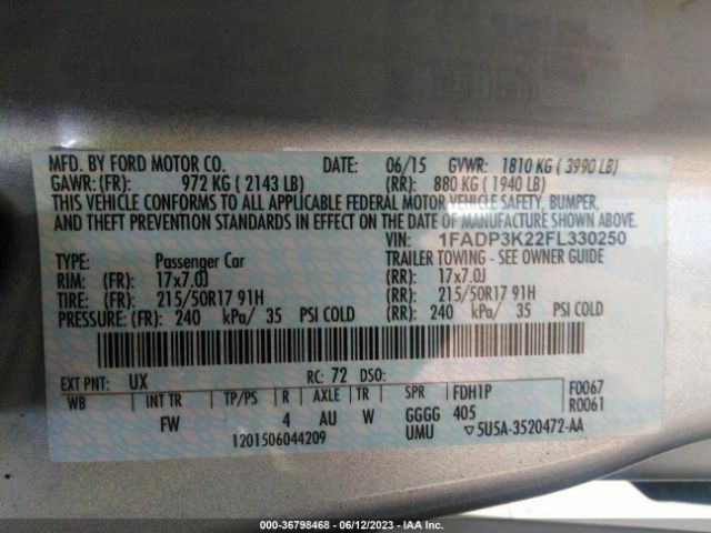 1FADP3K22FL330250 Ford FOCUS SE