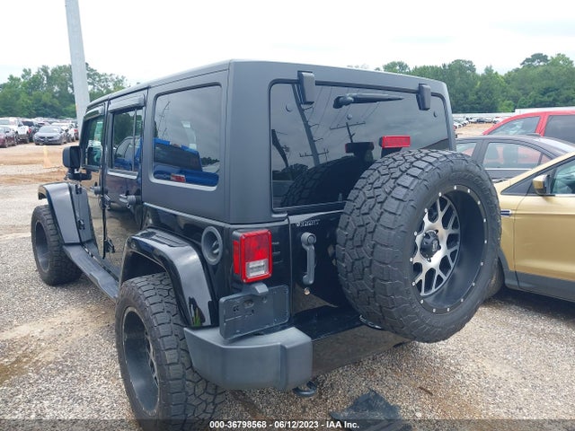 1C4HJWEG8JL921424 Jeep Wrangler Jk Unlimited Sahara