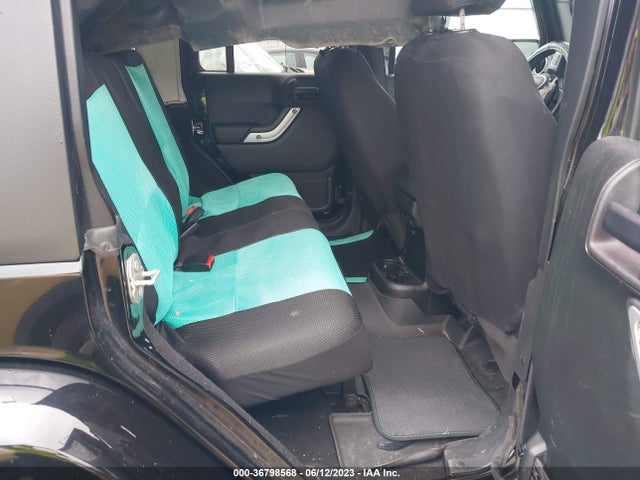 1C4HJWEG8JL921424 Jeep Wrangler Jk Unlimited Sahara