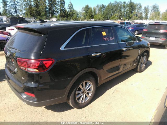 5XYPGDA32KG594811 KIA SORENTO LX