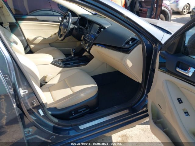 KNALN4D73E5128897 KIA Cadenza Premium