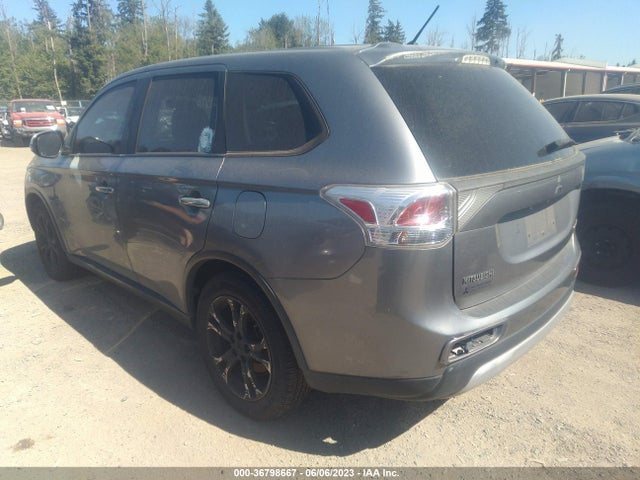 JA4AD3A39FZ011998 Mitsubishi Outlander Se