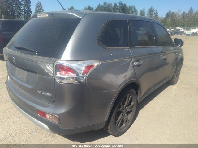 JA4AD3A39FZ011998 Mitsubishi Outlander Se