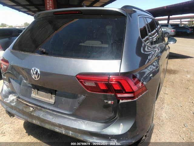 3VV3B7AX5JM211867 Volkswagen Tiguan Sel/se