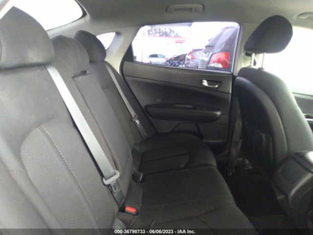 5XXGT4L35JG258582 KIA Optima Lx