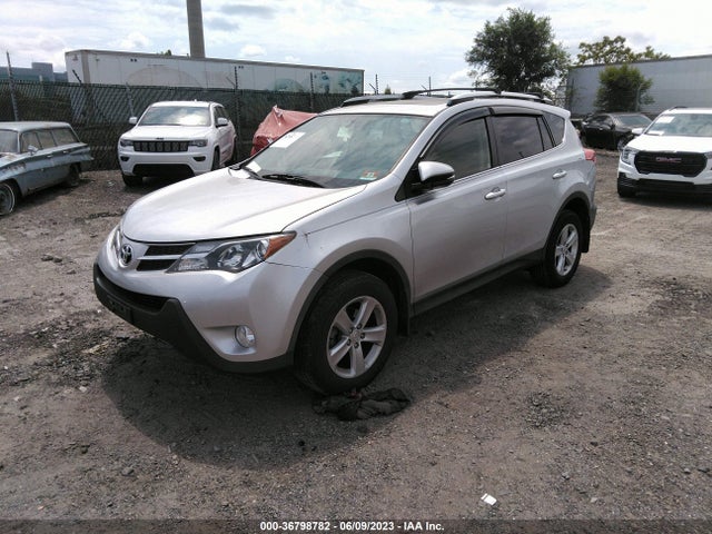 2013 TOYOTA RAV4 XLE VIN: JTMRFREV2DD010848