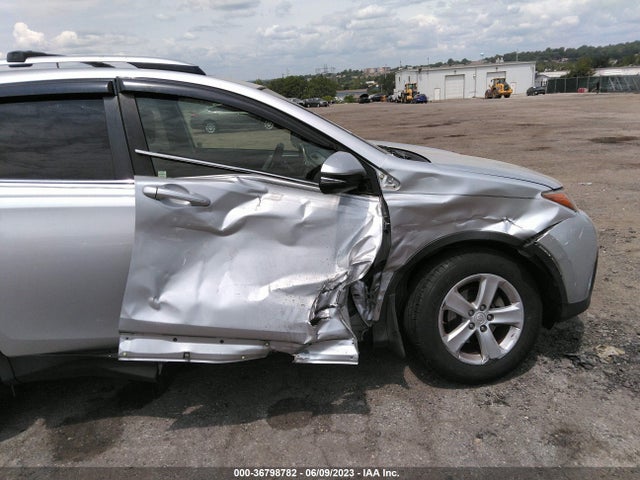 2013 TOYOTA RAV4 XLE VIN: JTMRFREV2DD010848