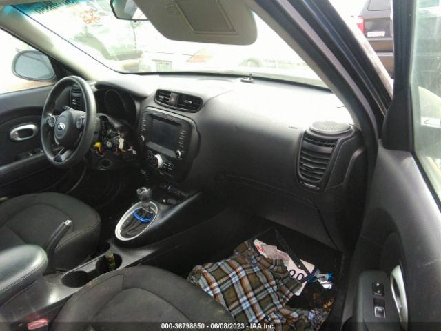 KNDJP3A5XJ7528309 KIA SOUL +