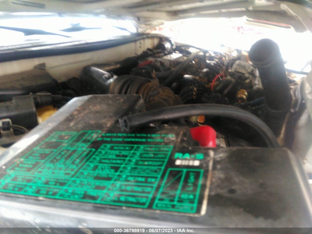 1989 HONDA ACCORD LXI VIN: 1HGCA5645KA025668
