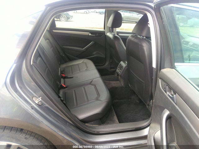1VWBV7A30FC059341 Volkswagen Passat 2.0l Tdi Se W/sunroof