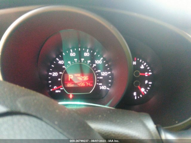 KIA SOUL + 2019 KNDJP3A53K7637969 Image 8