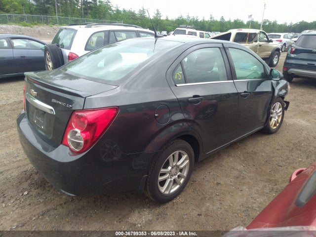 Chevrolet SONIC LT 2014 1G1JC5SG2E4137405 Image 5