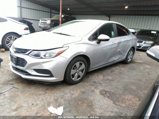 Chevrolet CRUZE LS 2018 1G1BC5SM8J7179824 Image 2
