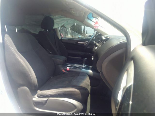 5N1AR2MN7EC670741 Nissan Pathfinder S