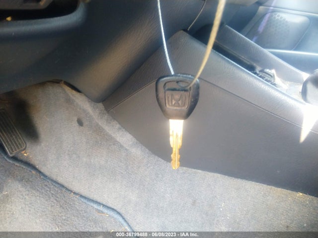 2000 HONDA ACCORD SDN LX VIN: 1HGCG5546YA134150