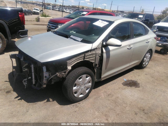 Hyundai ACCENT SE 2018 3KPC24A31JE012528 Image 2