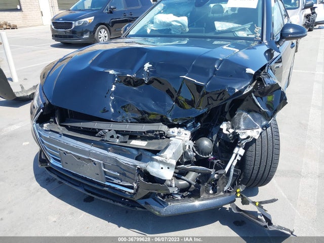 WAUKMAF44JA225009 Audi A4 Premium/tech Premium