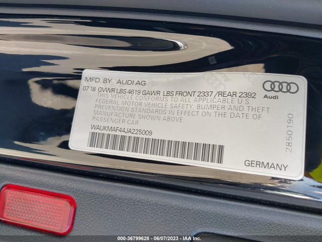 WAUKMAF44JA225009 Audi A4 Premium/tech Premium