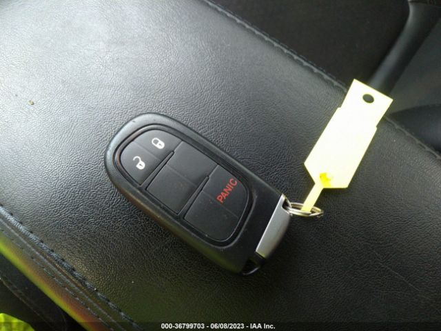 1C4PJLLB4KD285422 Jeep Cherokee Altitude