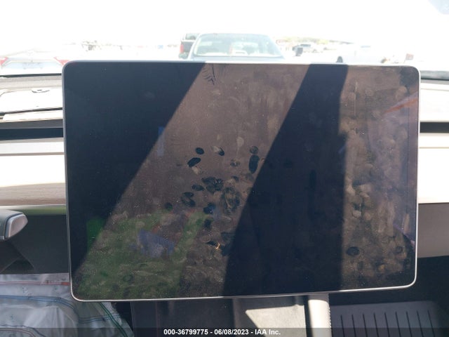 Tesla Model Y Long Range 2021 5YJYGDEE9MF274976 Image 9