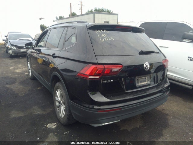 3VV1B7AX2KM195877 Volkswagen TIGUAN S