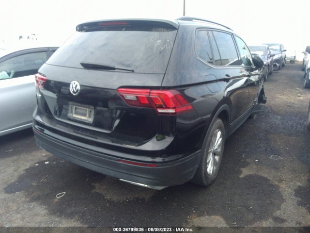 3VV1B7AX2KM195877 Volkswagen TIGUAN S