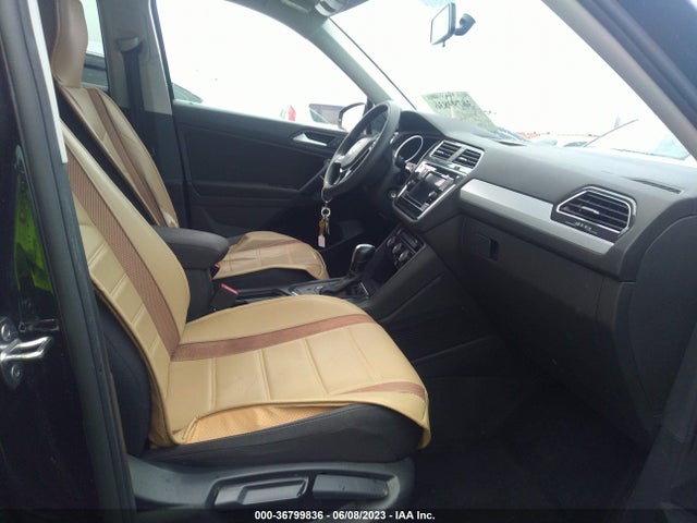 3VV1B7AX2KM195877 Volkswagen TIGUAN S