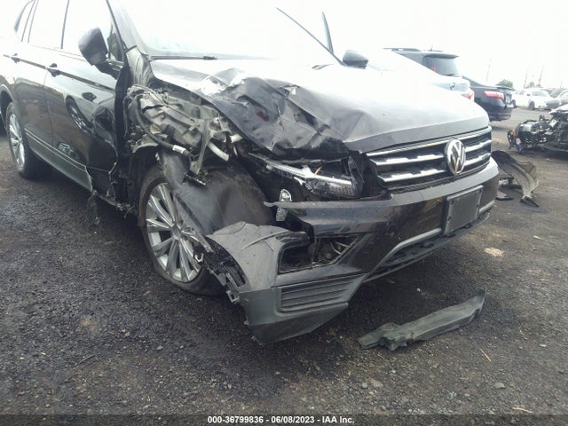 3VV1B7AX2KM195877 Volkswagen TIGUAN S