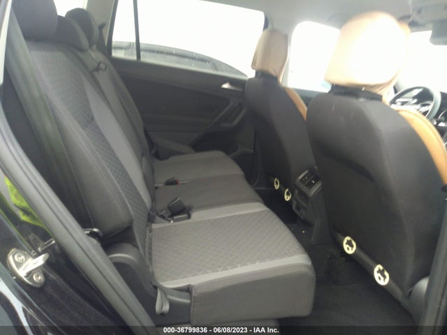 3VV1B7AX2KM195877 Volkswagen TIGUAN S