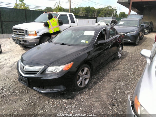 19VDE1F3XEE002310 Acura ILX