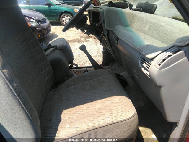 1993 FORD RANGER SUPER CAB VIN: 1FTCR15X1PPB83943