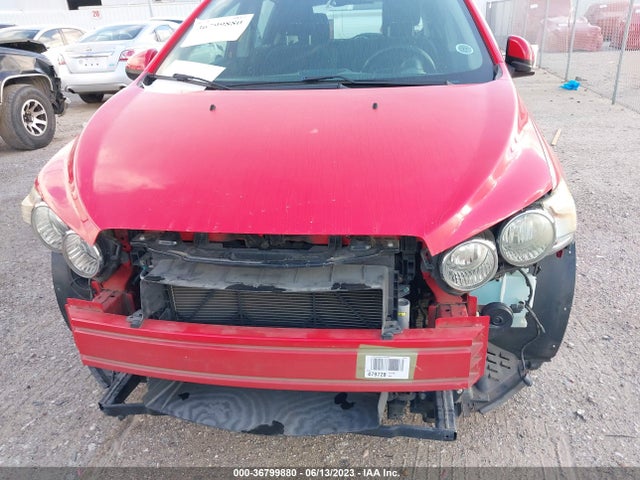 Chevrolet SONIC LT 2015 1G1JC6SH8F4141362 Image 6