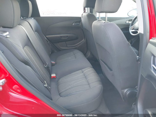 Chevrolet SONIC LT 2015 1G1JC6SH8F4141362 Image 8