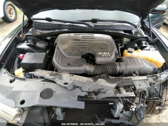 2C3CDXHGXEH212410 Dodge Charger Sxt