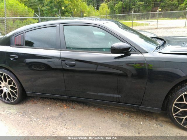 2C3CDXHGXEH212410 Dodge Charger Sxt