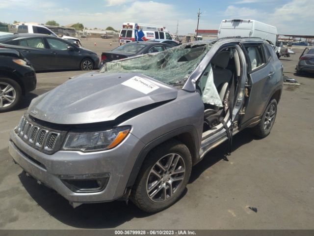 3C4NJDBB1JT112612 Jeep Compass Latitude
