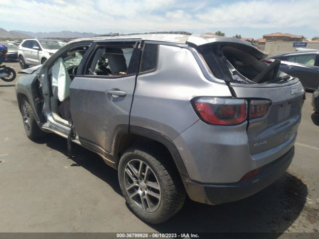 3C4NJDBB1JT112612 Jeep Compass Latitude